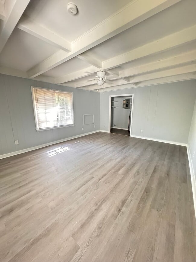 Photo - 307 Clairborne Ave