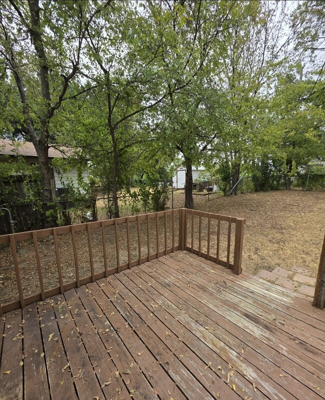 12028 Hoblitzelle Dr