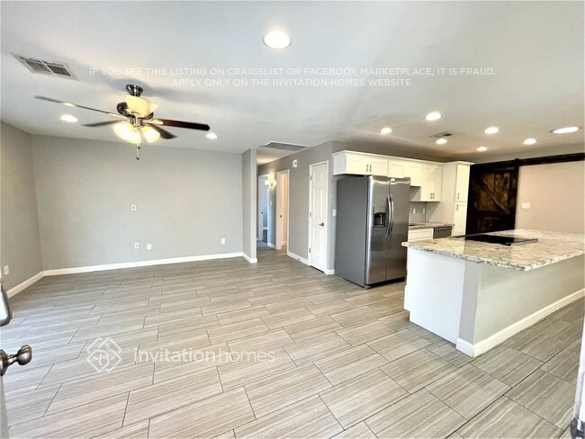 8708 E Palm Ln