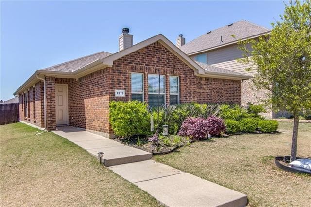 Photo - 1313 Honeywood Ln