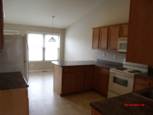 Photo - Deerwood Lake Commons