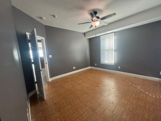 Photo - Must see 2 bed 2 bath!