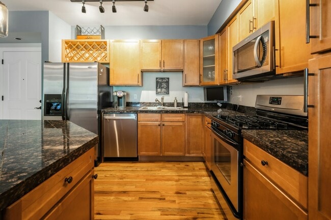 Photo - 2195 Decatur St Unidad 305