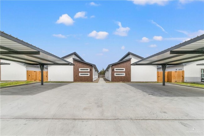 Photo - 1300 W Platinum Dr Apartamento Unidad 1