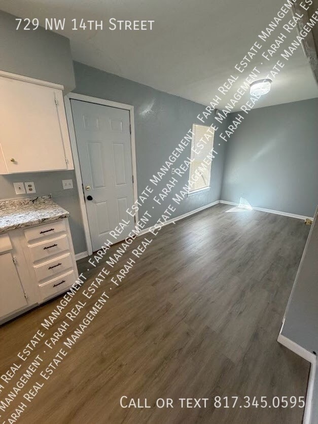 Photo - 729 NW 14th St