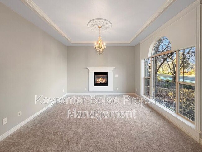 Photo - 1141 E Crowne Pointe Dr