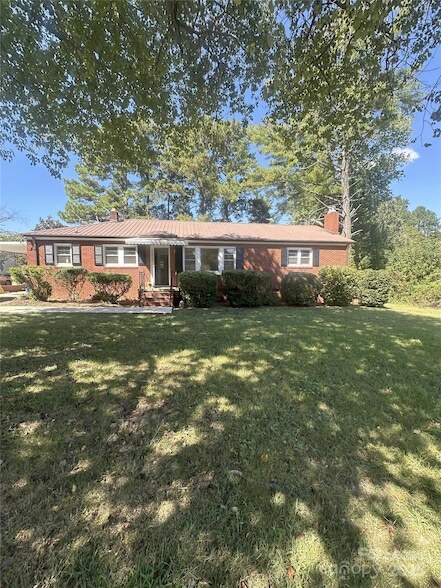Photo - 904 Pine St