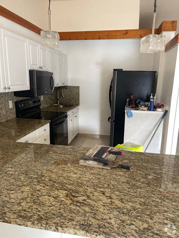 Building Photo - 826 Wiggins Pass Rd Rental