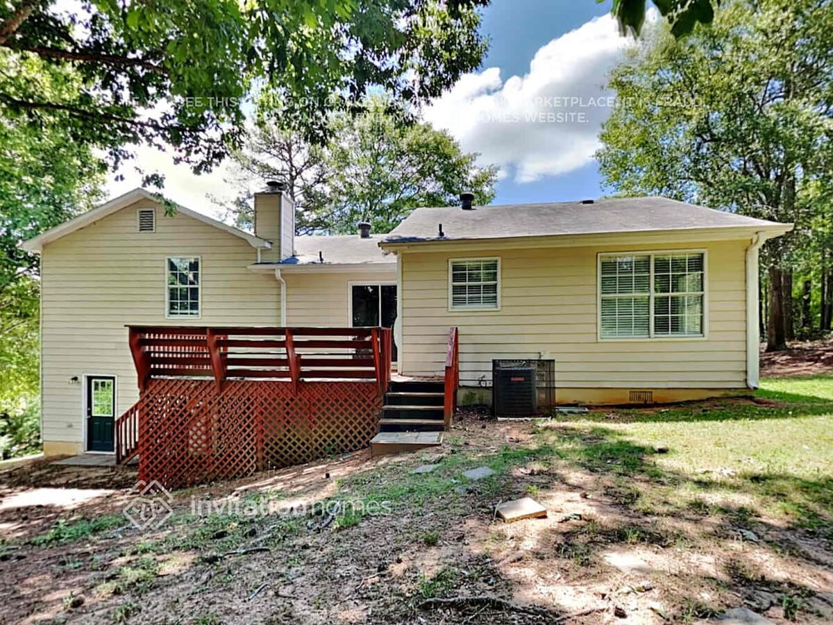 Photo - 724 Russell Ridge Rd