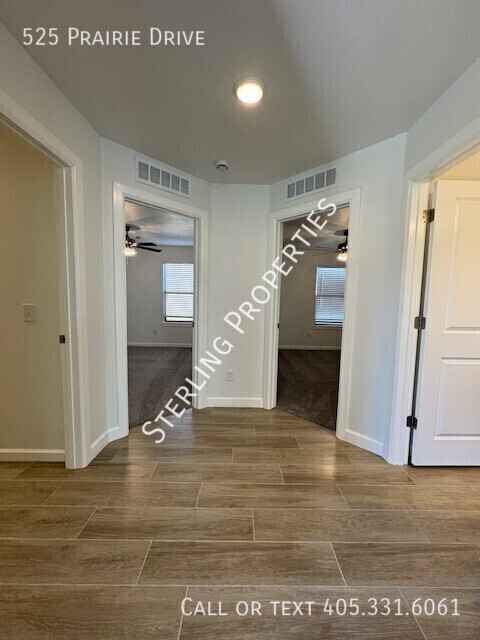 Photo - 525 Prairie Dr