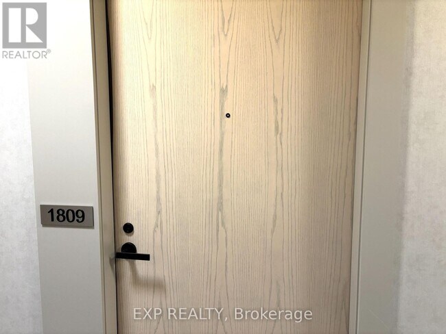 Photo - 28 Interchange Wy Unit 1809