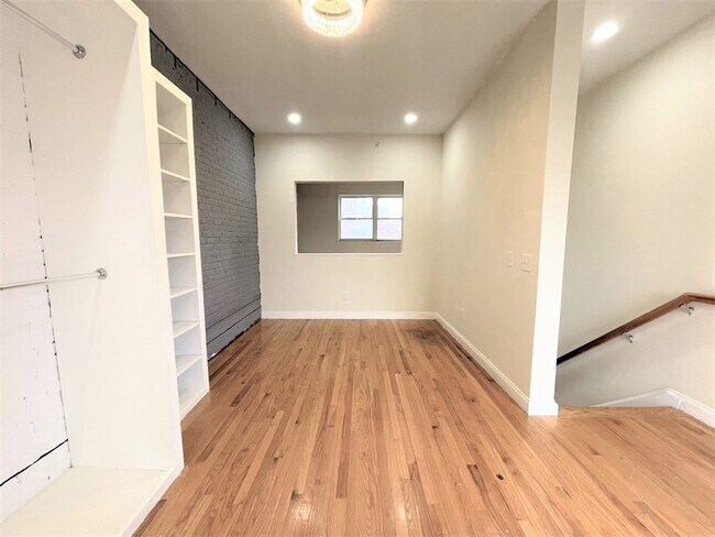 Photo - 62 Pleasant St