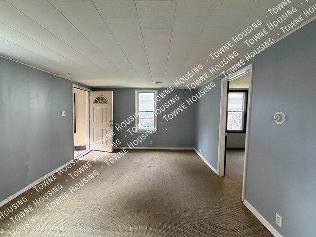Photo - 111 Southside Pkwy Unit Back House Lower