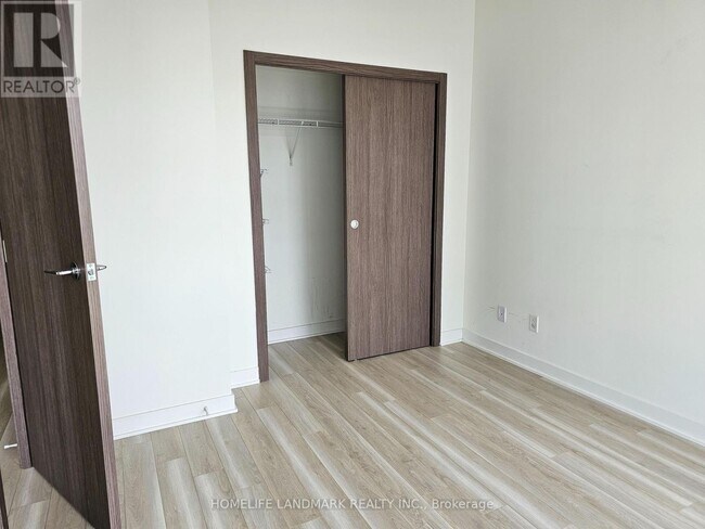 Photo - 19 Bathurst St Unit 2901