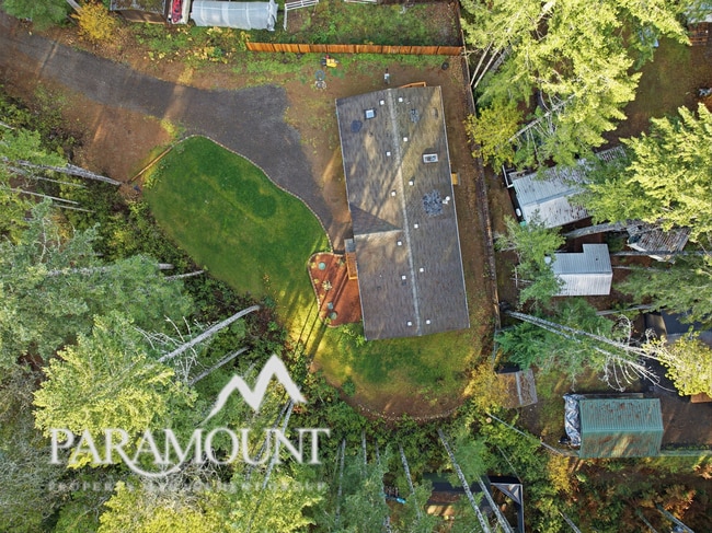 Photo - Beautiful home on over an acre!