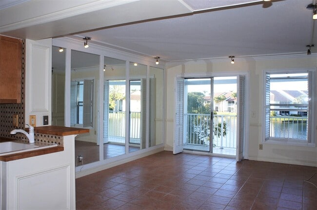 Photo - 273 Cypress Point Dr