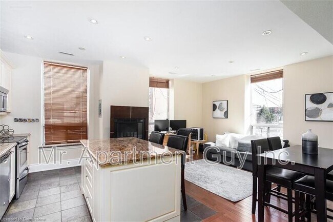 Photo - 283 King St E Unit 205