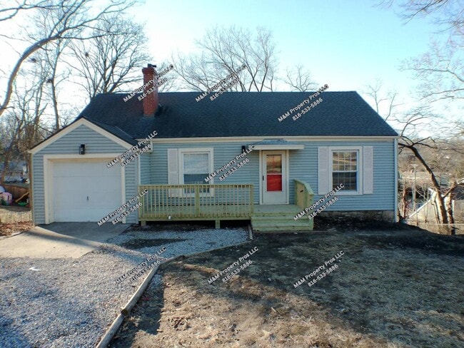 Photo - 5302 N Spruce Ave