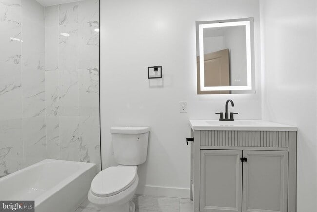 Photo - 20 Redbrook Ln