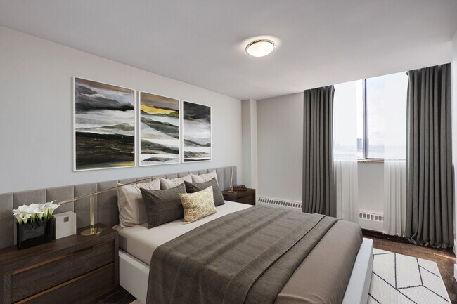 Photo - 3575 Bathurst St