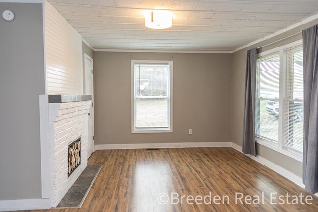 Photo - 4515 Johnson Bridge Rd