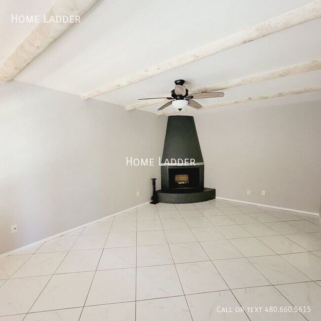 Photo - 1446 E Grovers Ave Unit #11