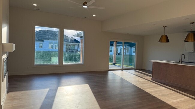 Photo - 5313 Makana Ln