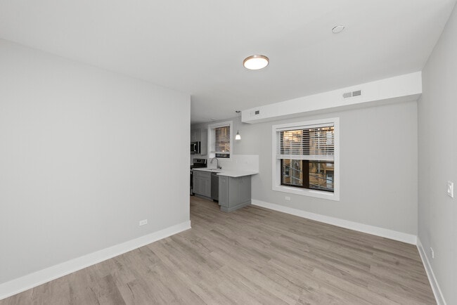 Photo - 1131 Oak Ave