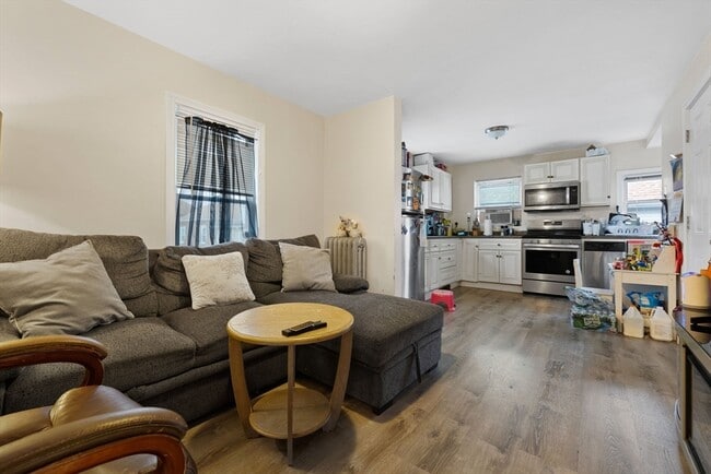 Photo - 19 Alfred St Unit 2