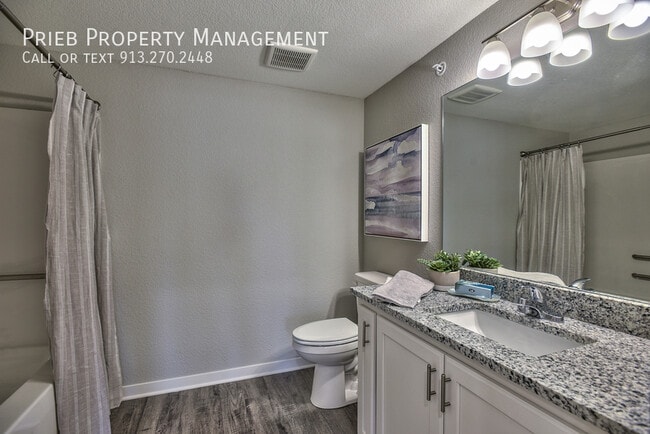 Photo - 22088 W 123rd Ln Unidad 105