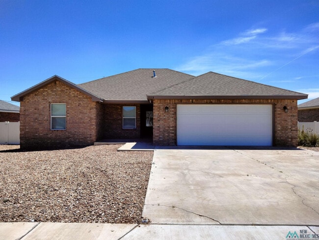Photo - 2115 Roadrunner Dr