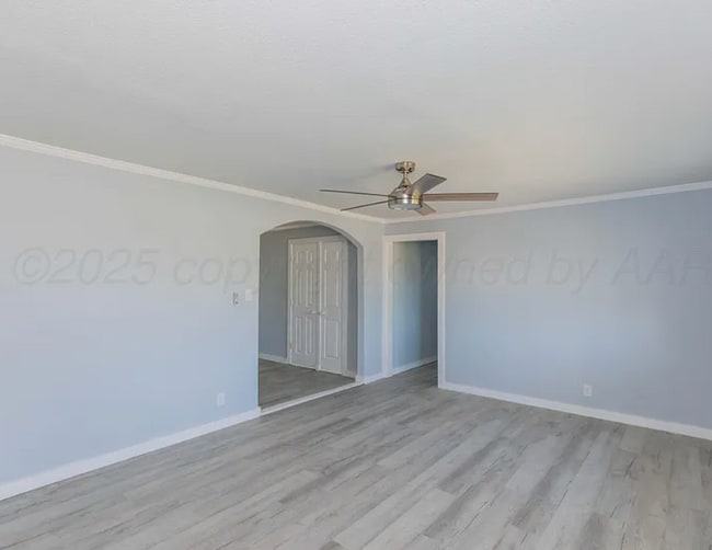 Photo - 1100 N Missouri St
