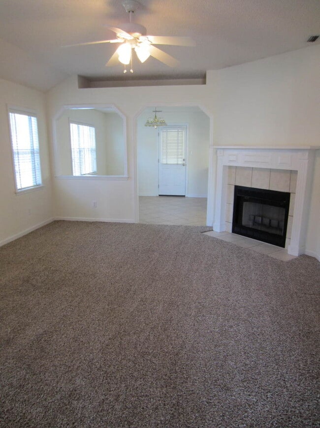 Building Photo - 3/2- Chadwyck Subdivision