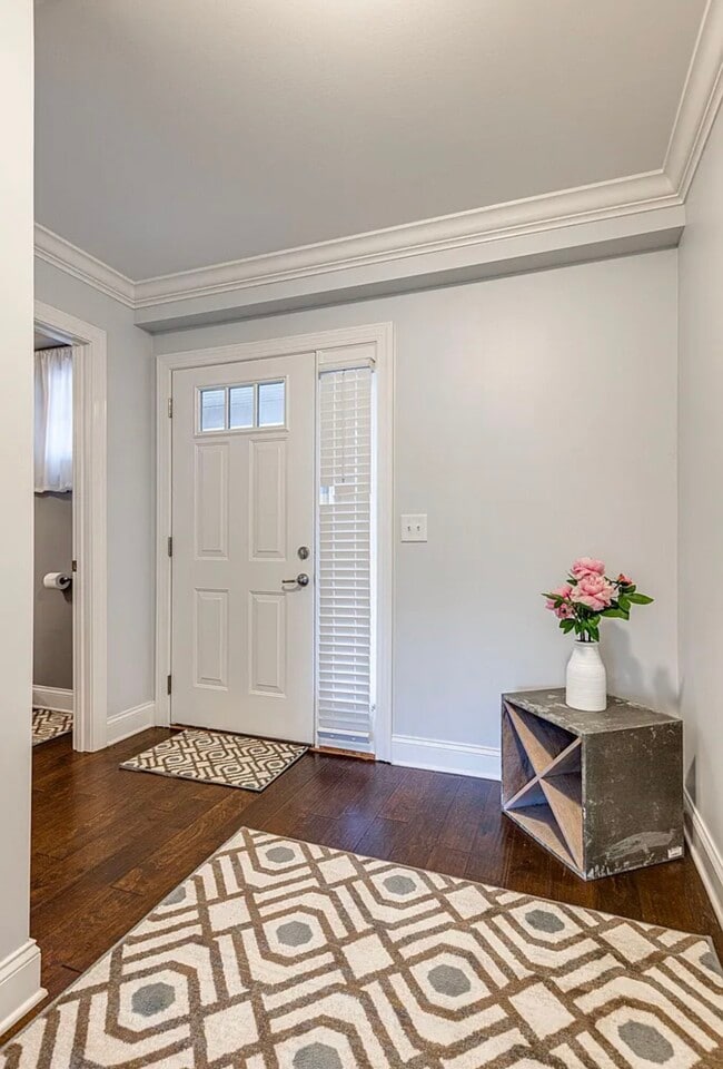 Photo - 1003 Irish Way