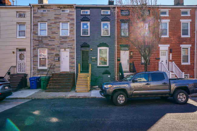 Photo - 1113 W Lombard St Townhome