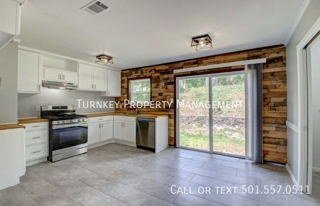 Photo - 91 White Oak Ln