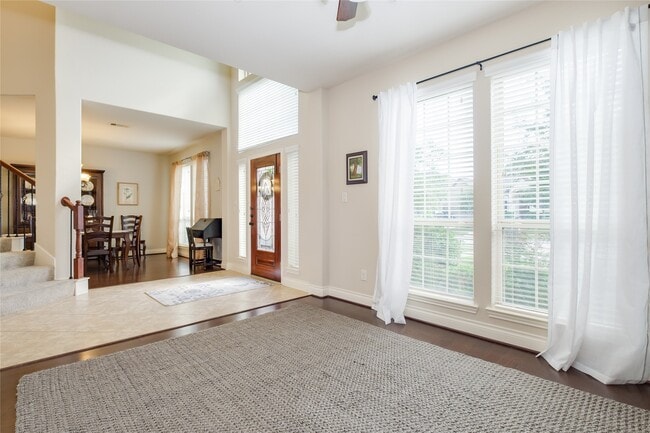 Photo - 27707 Lodgemist Ct