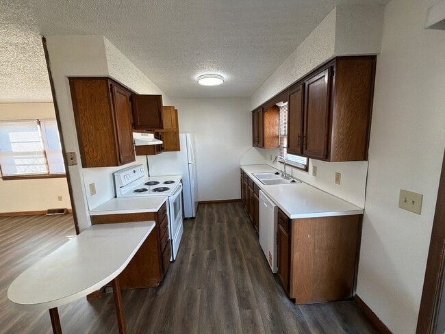 Photo - 3335 E Sunset St Unidad B