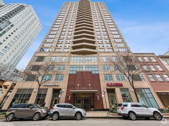 Building Photo - 200 N Jefferson St Unit 1707 Rental