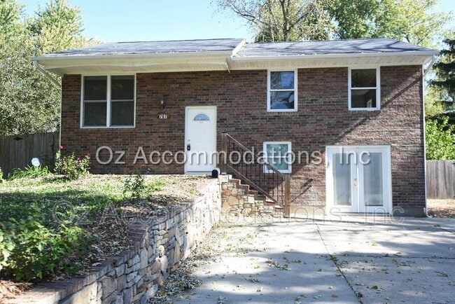 Building Photo - 707 N Seminole Dr