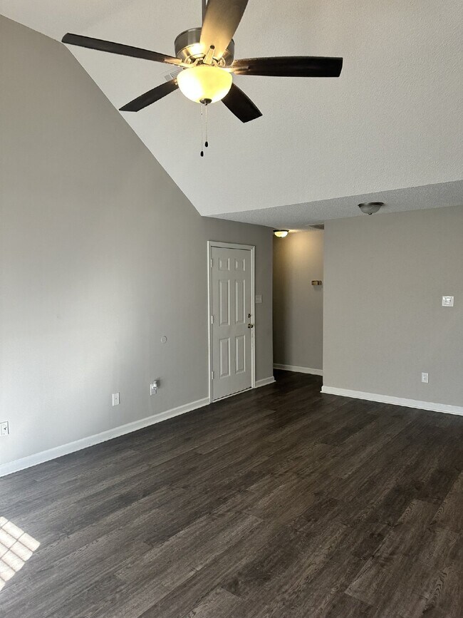 Photo - "Charming 3-Bedroom Home in Warner Robins,...