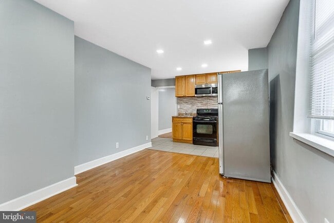 Photo - 1528 Church St Unit 1F