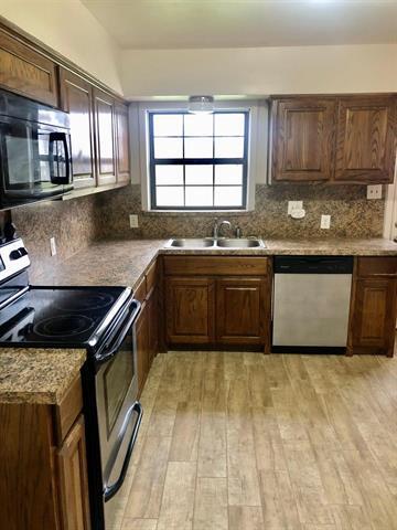 Photo - 1425 Marion Dr