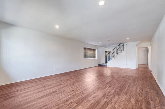 Photo - 540 E Hyde Park Pl Unit 1