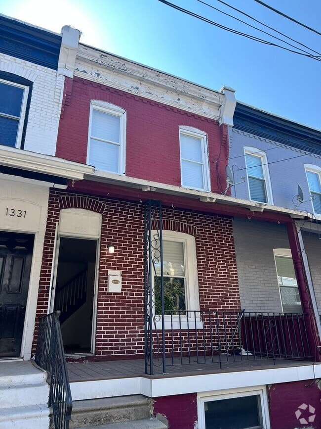 Building Photo - Renovated 2bd/ 1Bth Home! SECTION 8 ONLY!!