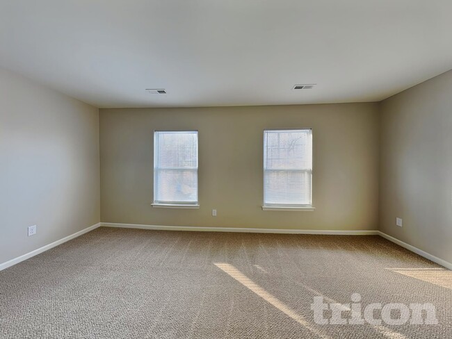 Photo - 8600 Old Potters Rd