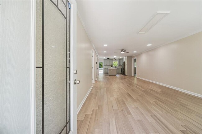 Photo - 3563 Knight Rd