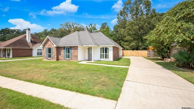 Building Photo - 8077 Carlton Roberts Blvd Rental