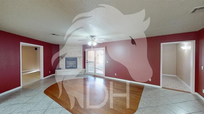 Photo - "Charming 3-Bed Home  in Woodward!"