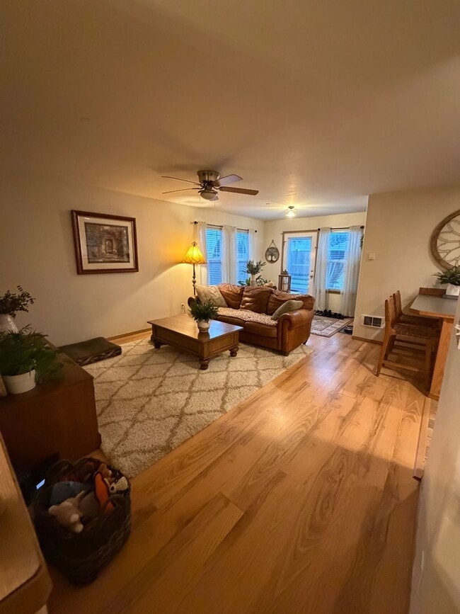 Photo - Charming 3-bedroom Dupont Home